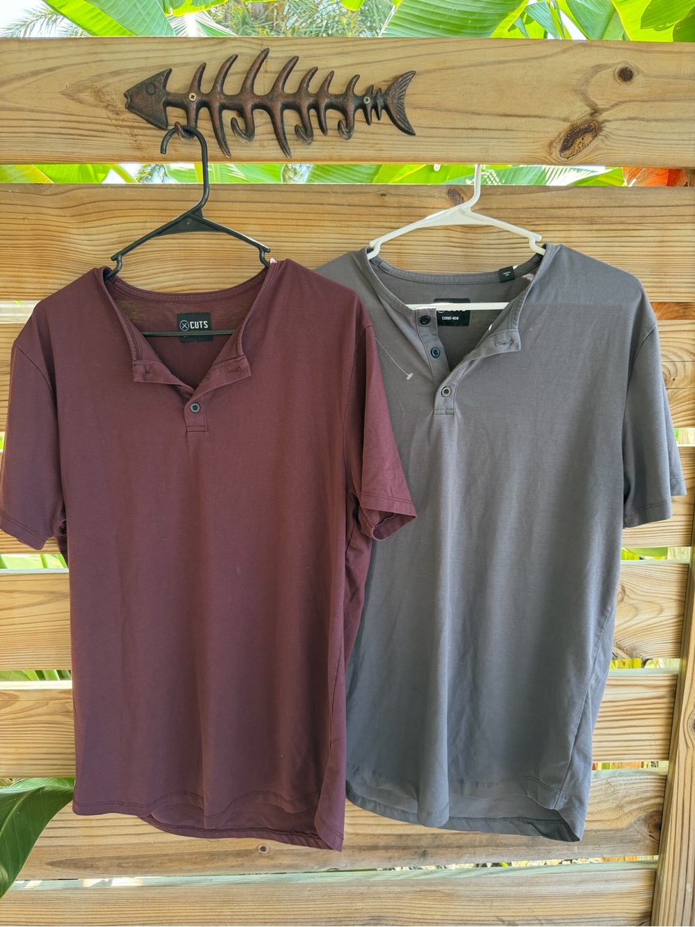 Cuts Clothing Men's Short-Sleeve Henley in Burgundy and Gray bundle
